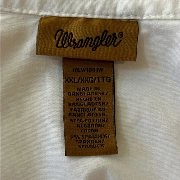 Wrangler White Top with Brown Logo Tag - Picture 10 of 10